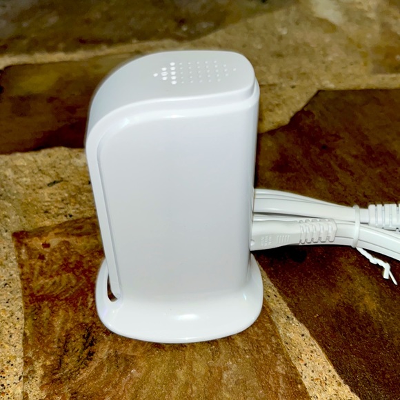 Intertek USB charger 5 port NWOT never used - Picture 2 of 4